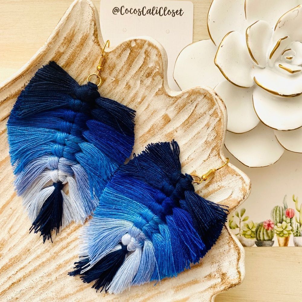 Boho Blue Ombre Macrame Tassel Leaf Drop Earrings NWT